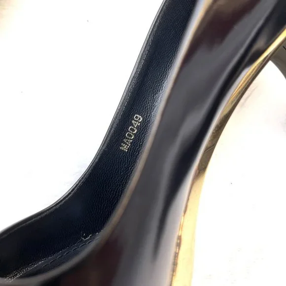 Auc Louis Vuitton Black Leather gold metal trim Pumps 7,5 Rare! $1000 - Picture 13 of 17